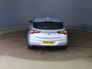 2016 Vauxhall Astra 1.4i Turbo Sri Nav Euro 6 5dr in Silver — image 5