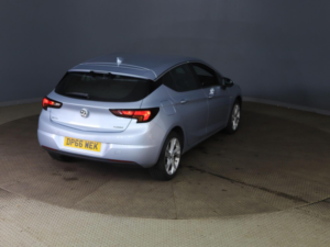 2016 Vauxhall Astra 1.4i Turbo Sri Nav Euro 6 5dr in Silver — image 6