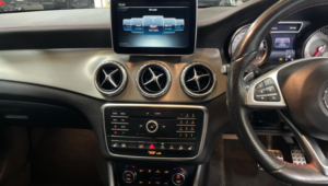 2016 Mercedes-Benz Gla 2.0 Gla250 Amg Line (premium) 7g-Dct 4matic Euro 6 (s/s) 5dr in Black — image 2