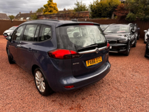 2017 Vauxhall Zafira Tourer 1.4i Turbo Design Euro 6 5dr in Blue — image 4