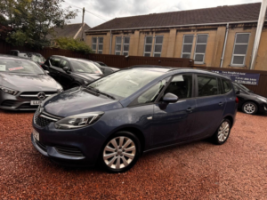 2017 Vauxhall Zafira Tourer 1.4i Turbo Design Euro 6 5dr in Blue — image 6
