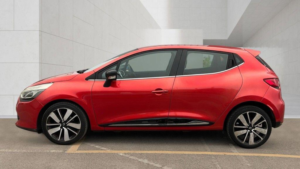 2013 Renault Clio 0.9 Tce Dynamique S Medianav Euro 5 (s/s) 5dr in Red — image 4