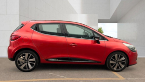 2013 Renault Clio 0.9 Tce Dynamique S Medianav Euro 5 (s/s) 5dr in Red — image 5