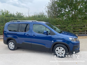 2021 Peugeot Rifter 1.5 Bluehdi Active Horizon Rs Long Wheel Base in Blue — image 2