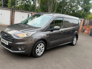 2019 Ford Transit Connect 1.5 240 Ecoblue Limited in Grey — image 2
