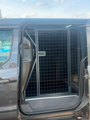 2019 Ford Transit Connect 1.5 240 Ecoblue Limited in Grey — image 6