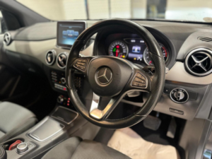 2014 Mercedes-Benz B Class 1.6 B180 Sport (premium) 7g-Dct Euro 6 (s/s) 5dr in Black — image 3