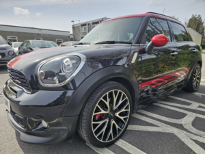 2013 MINI Countryman 1.6 John Cooper Works Countryman in Black — image 5