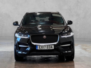 2017 Jaguar F-Pace 2.0 D180 R-Sport Auto AWD Euro 6 (s/s) 5dr in Black — image 5