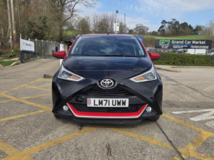 2021 Toyota Aygo 1.0 Vvt-I X-Clusiv X-Shift Euro 6 5dr in Black — image 2
