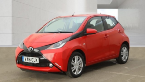 2016 Toyota Aygo 1.0 Vvt-I X-Pression in Red — image 2
