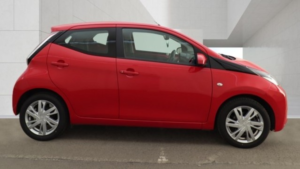 2016 Toyota Aygo 1.0 Vvt-I X-Pression in Red — image 5
