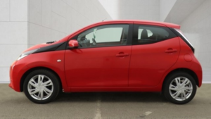 2016 Toyota Aygo 1.0 Vvt-I X-Pression in Red — image 6