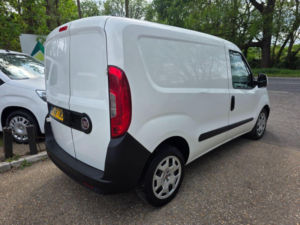 2018 Fiat Doblo 1.6 Multijetii Sx L1 H1 Euro 6 5dr in White — image 3