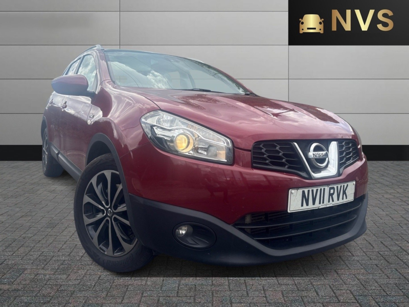 2011 Nissan Qashqai+2 2.0 Dci N-Tec in Red — image 1