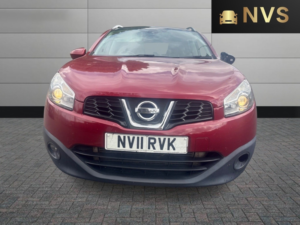 2011 Nissan Qashqai+2 2.0 Dci N-Tec in Red — image 2
