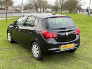 2019 Vauxhall Corsa 1.4i Ecotec Design Hatchback 5dr Petrol Easytronic Euro 6 (s/s) (90 Ps) in Black — image 6