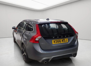 2016 Volvo V60 2.0 D3 R-Design Lux Nav Auto Euro 6 (s/s) 5dr in Grey — image 2