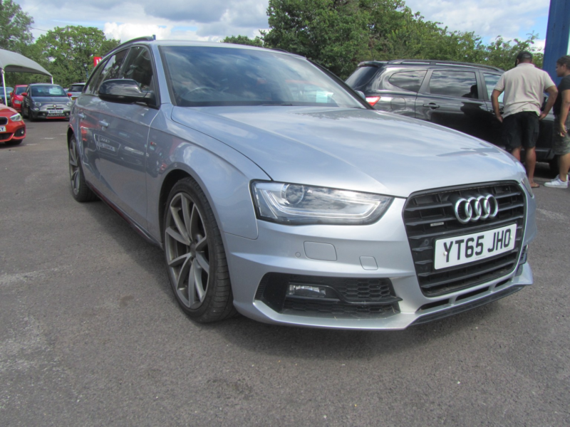 2015 Audi A4 Avant 2.0 Tdi Black Edition in Silver — image 1