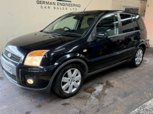 2009 Ford Fusion 1.6 Plus 5dr in Black — image 2