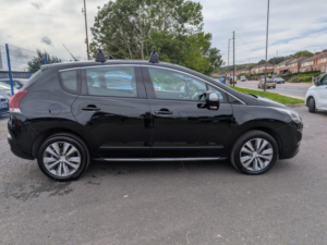2015 Peugeot 3008 1.6 Hdi Active Automatic in Black — image 6