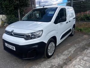 2023 Citroen Berlingo 1.5 Bluehdi 1000 Enterprise Edition M Swb Euro 6 (s/s) 5dr in White — image 2