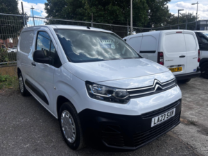 2023 Citroen Berlingo 1.5 Bluehdi 1000 Enterprise Edition M Swb Euro 6 (s/s) 5dr in White — image 3