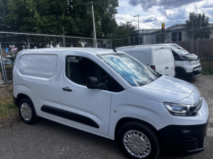 2023 Citroen Berlingo 1.5 Bluehdi 1000 Enterprise Edition M Swb Euro 6 (s/s) 5dr in White — image 5