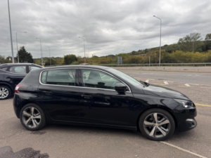 2016 Peugeot 308 2.0 Bluehdi Allure Euro 6 (s/s) 5dr in Black — image 6