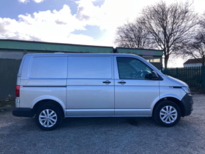2021 Volkswagen Transporter 2.0 Tdi Startline Fwd Swb Euro6 S/s 5dr in Silver — image 6