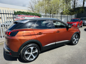 2017 Peugeot 3008 1.6 Bluehdi Allure in Bronze — image 4