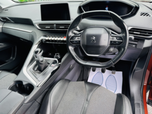 2017 Peugeot 3008 1.6 Bluehdi Allure in Bronze — image 5