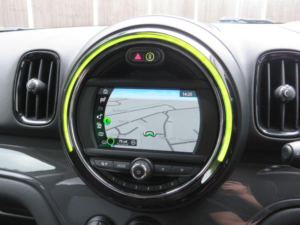 2018 MINI Countryman MINI Cooper 1.5 Countryman Chili Pack Manual * Sat Nav + Head Up Display + Big Spec * in Silver — image 6