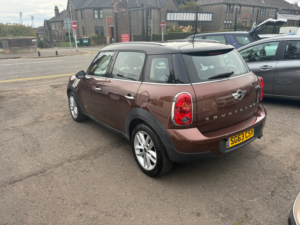2013 MINI Countryman 2.0 Cooper D SUV 5dr Diesel Auto All4 Euro 5 (112 Ps) in Brown — image 5