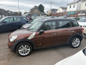 2013 MINI Countryman 2.0 Cooper D SUV 5dr Diesel Auto All4 Euro 5 (112 Ps) in Brown — image 6