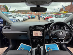 2017 Volkswagen Golf 2.0 Tdi Bluemotion Tech Gt Euro 6 (s/s) 5dr in Blue — image 2