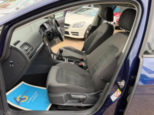 2017 Volkswagen Golf 2.0 Tdi Bluemotion Tech Gt Euro 6 (s/s) 5dr in Blue — image 4