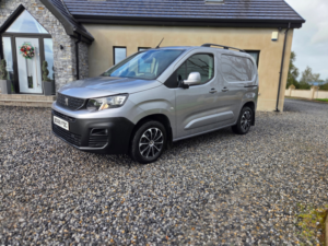 2018 Peugeot Partner 1.6 Bluehdi 1000 Professional Standard Panel Van 5dr Diesel Manual Swb Euro 6 (s/s) (100 Bhp) in Grey — image 5