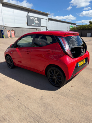 2017 Toyota Aygo 1.0 Vvt-I X-Style Hatchback 5dr Petrol Manual Euro 6 (68 Ps) in Red — image 3