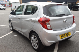 2018 Vauxhall Viva 1.0i Se Euro 6 5dr in Silver — image 5