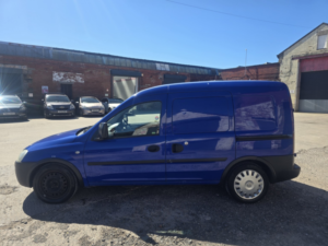 2006 Vauxhall Combo 1.3 Cdti 2000 16v in Blue — image 6