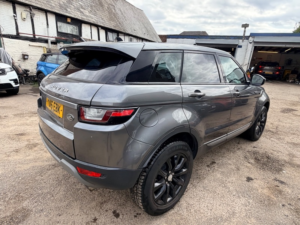 2016 Land Rover Range Rover Evoque Ed4 Se in Grey — image 6