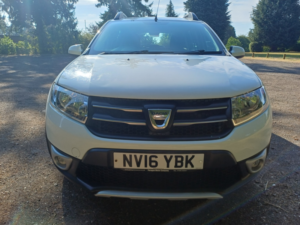2016 Dacia Sandero Stepway 1.5 Stepway Laureate Dci 90 in White — image 2