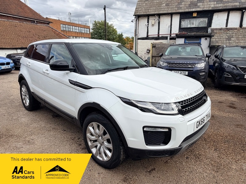 2016 Land Rover Range Rover Evoque Td4 Se Tech in White — image 1