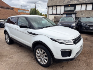 2016 Land Rover Range Rover Evoque Td4 Se Tech in White — image 5