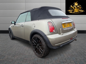 2007 MINI Convertible 1.6 One Sidewalk in Silver — image 5