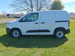 2023 Citroen Berlingo 1.5 Bluehdi 1000 Enterprise Edition M Panel Van 5dr Diesel Manual Swb Euro 6 (s/s) (100 Ps) in White — image 2
