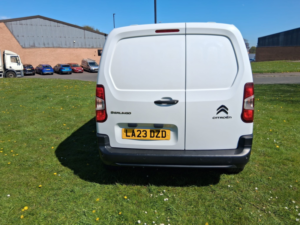 2023 Citroen Berlingo 1.5 Bluehdi 1000 Enterprise Edition M Panel Van 5dr Diesel Manual Swb Euro 6 (s/s) (100 Ps) in White — image 4