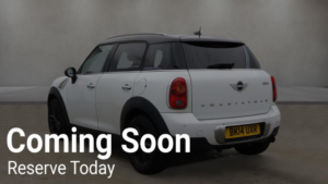 2014 MINI Countryman 1.6 Cooper Countryman in White — image 3
