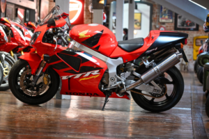 2001 Honda Vtr 1000 *sp-1 - Lovely Condition Throughout* in Red — image 3